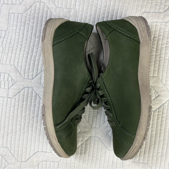 Dansko Size 36 (US 5.5-6) Women's Leela Waterproof Lace-Up Sneakers Moss Nubuck - Picture 10 of 11